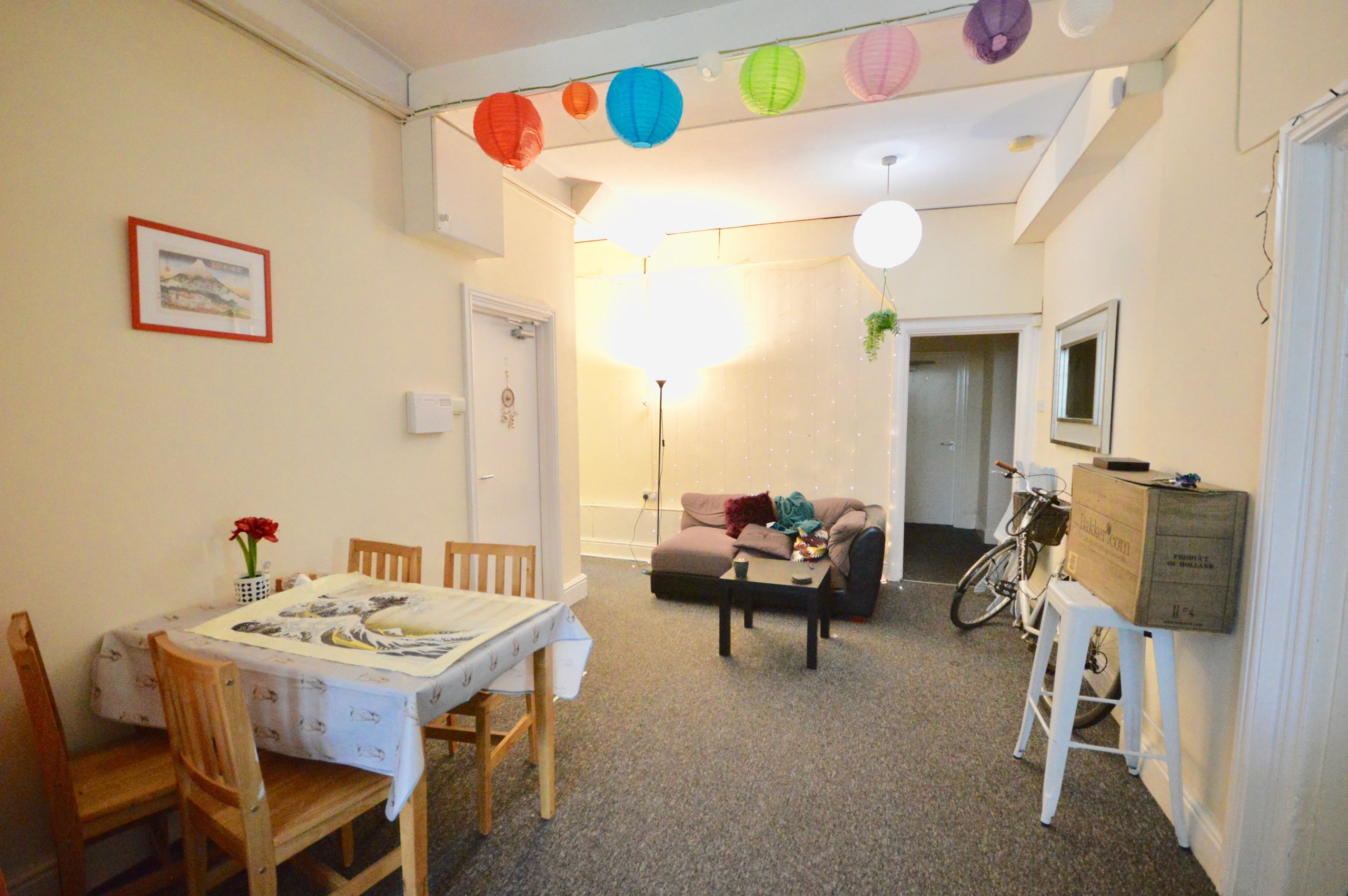 14 Aigburth Drive Flat 2