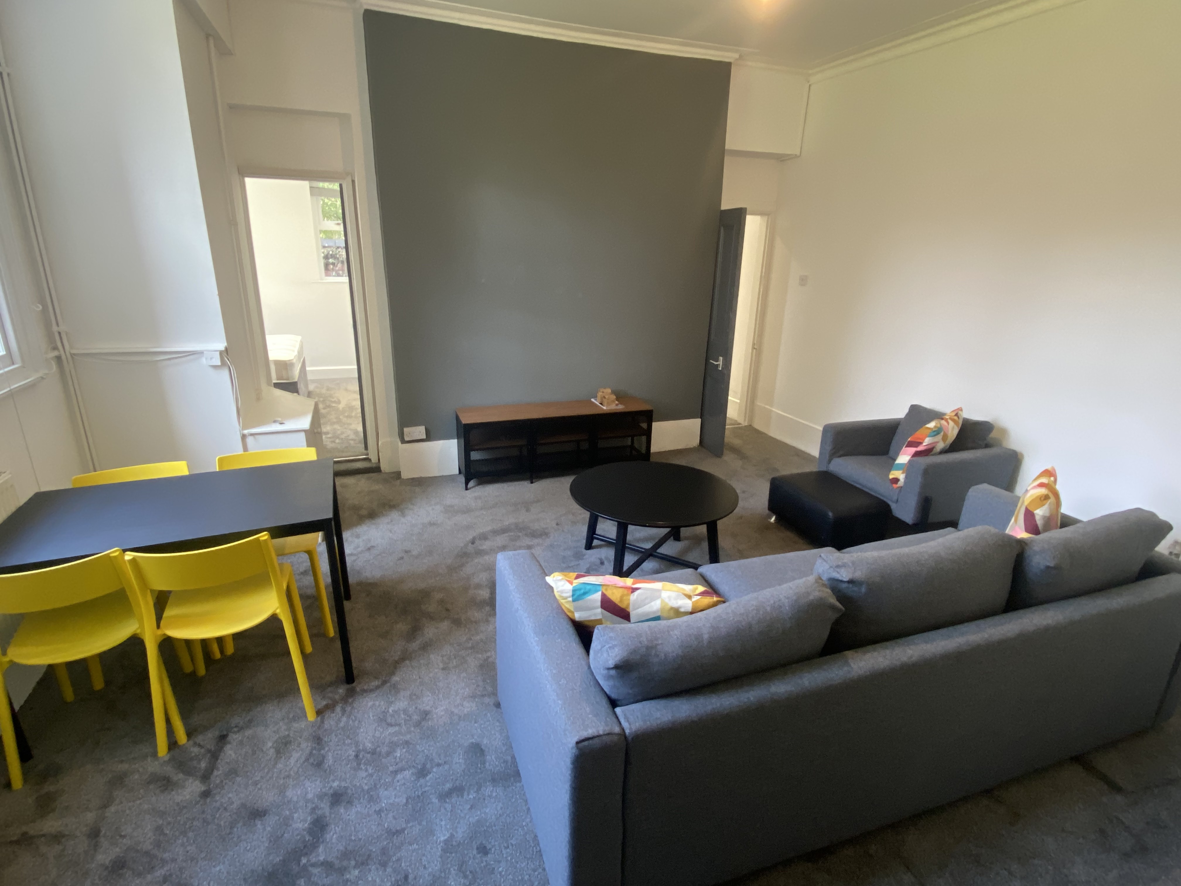 14 Aigburth Drive Flat 4